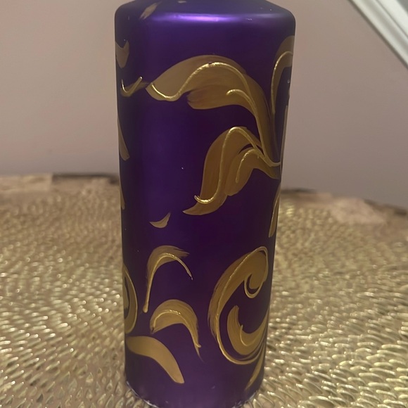 Neiman Marcus Candle - Picture 8 of 10